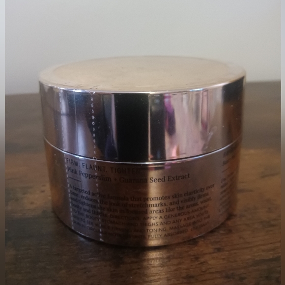 J Lo Body - Picture 2 of 4